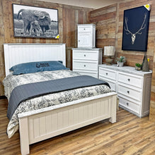 Load image into Gallery viewer, Windsor Bedroom Set
