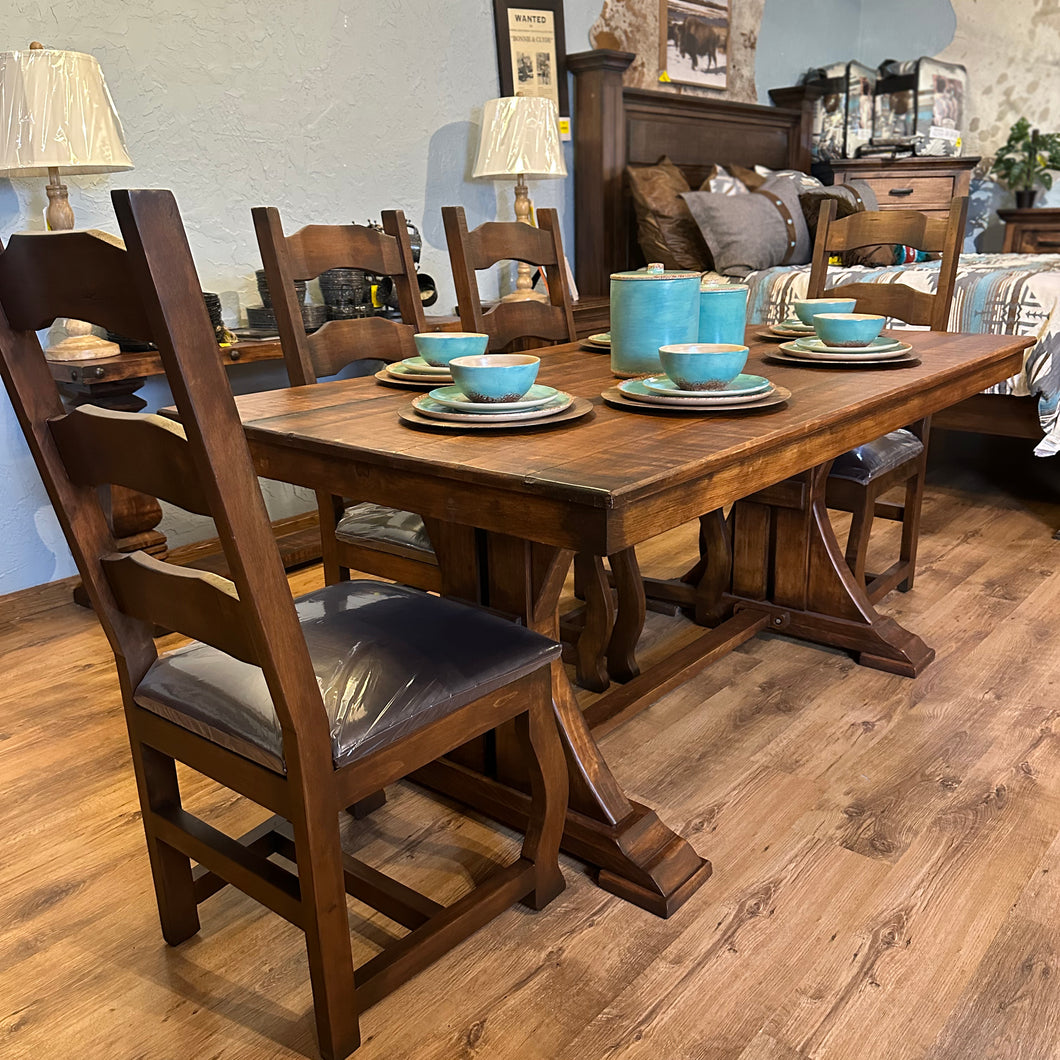 Brazos 6' Dining Set