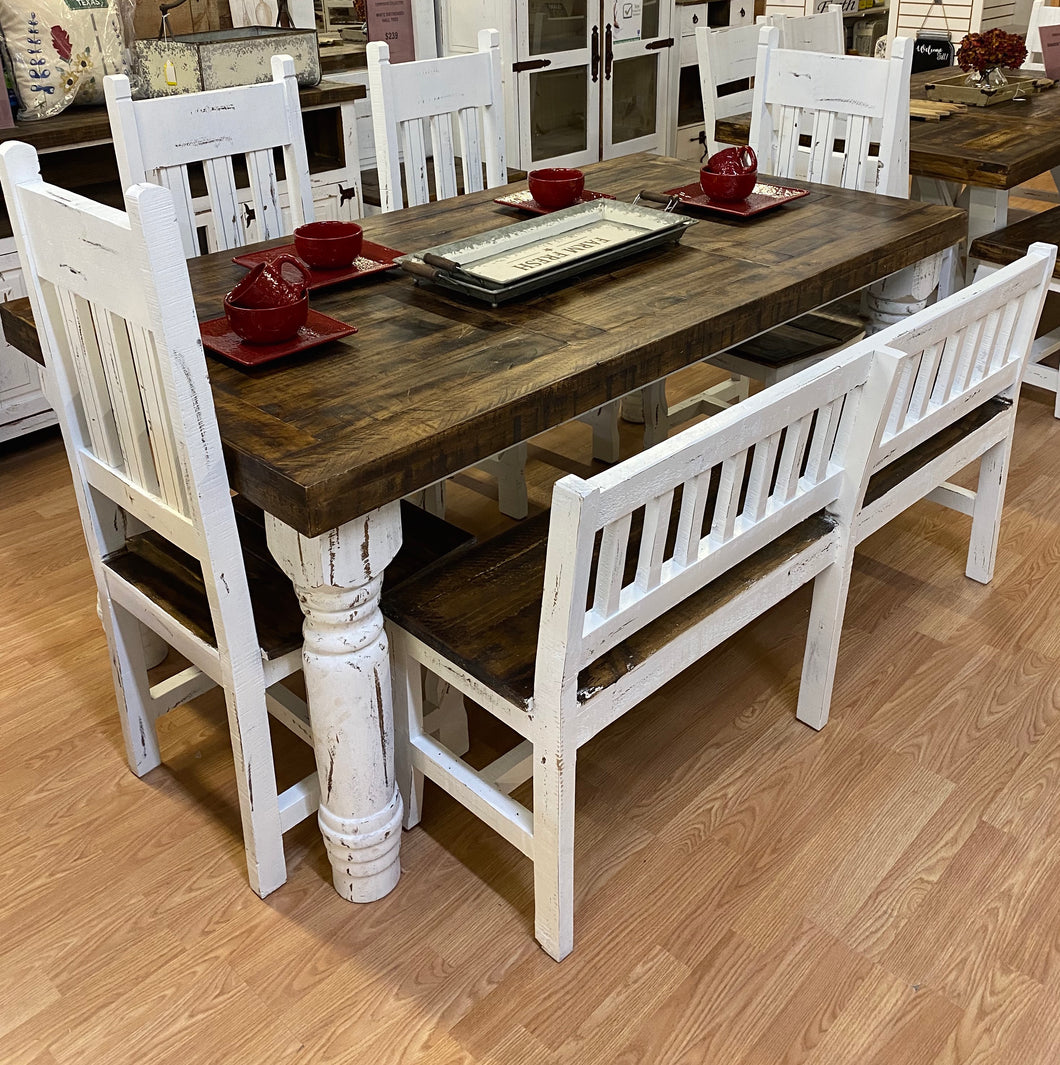 Gatlinburg Deluxe Dining Set