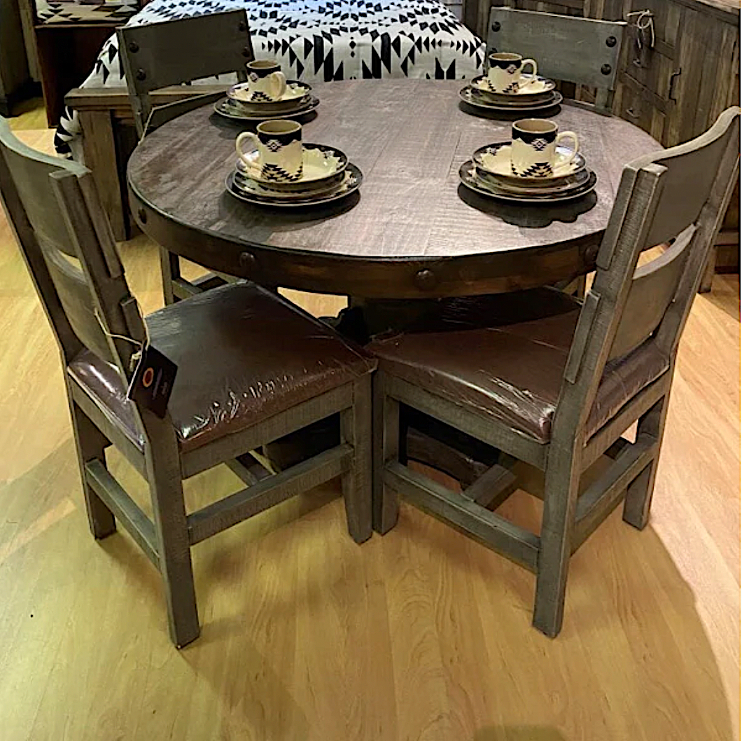 Round Breckenridge Dining Set